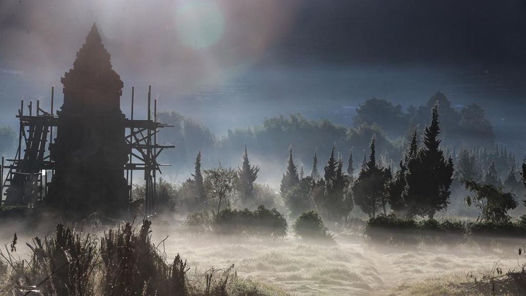 FOTO: Dalam Dekapan Dingin Dataran Tinggi Dieng